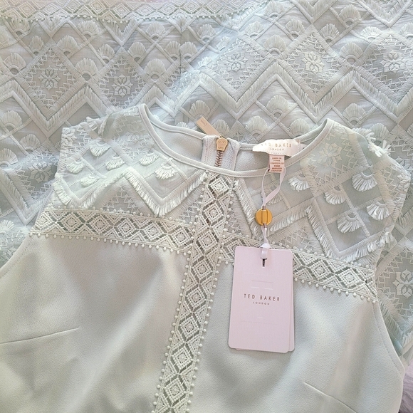 🍒NWT🍒 TED BAKER TEXTURED DRESS - Picture 8 of 8